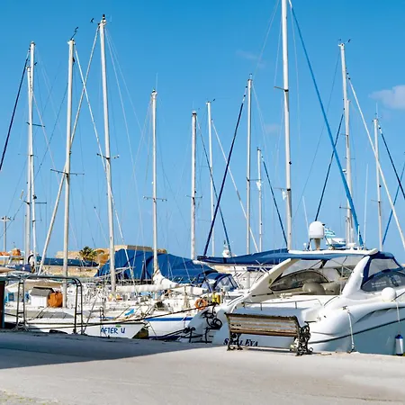 Archoleon Cozy Harbour Apartmán *